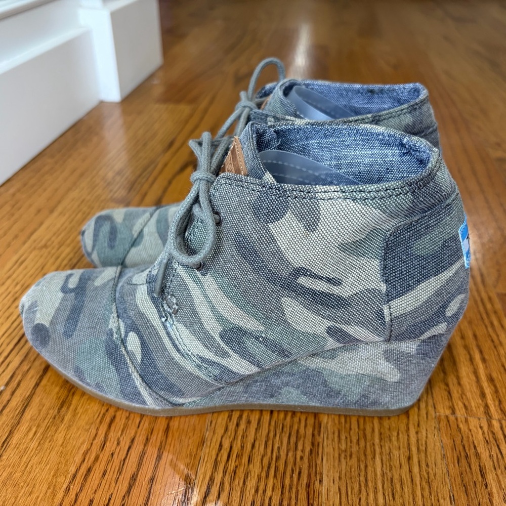 TOMS Washed Camo Canvas Desert Wedge Ankle Bootie